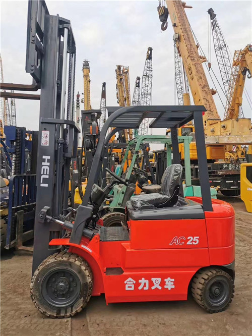 合力2.5噸電動(dòng)叉車